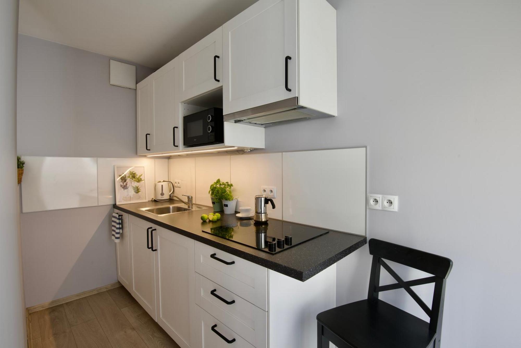 - Solna Studio&apartments Apartament *